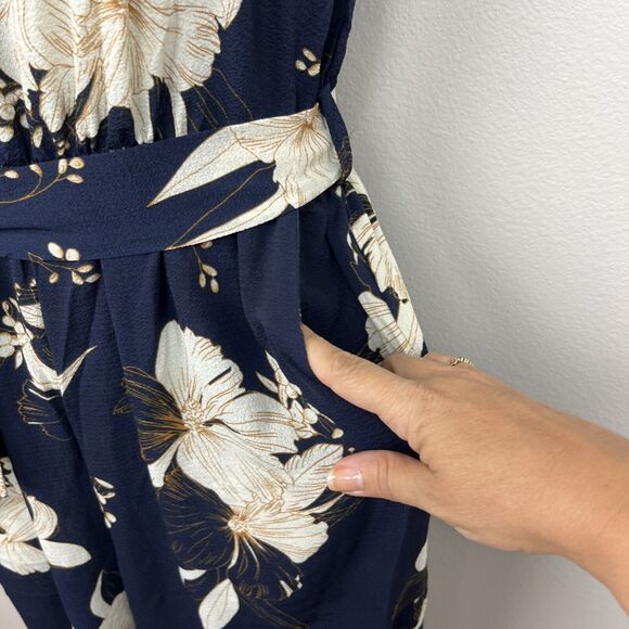 BELONGSCI Sleeveless Shoulder V-Neck Wide Leg Jumpsuit w Belt and Pockets Sz S - Picture 8 of 14